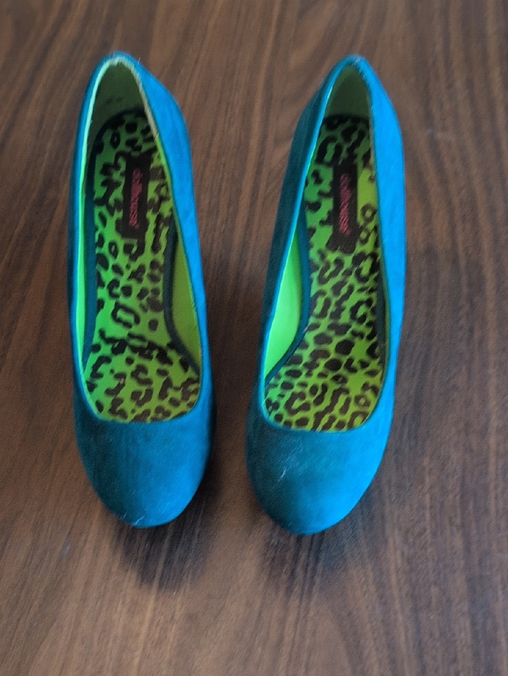 Bright Teal Women's Suede Pumps - Unknown Brand